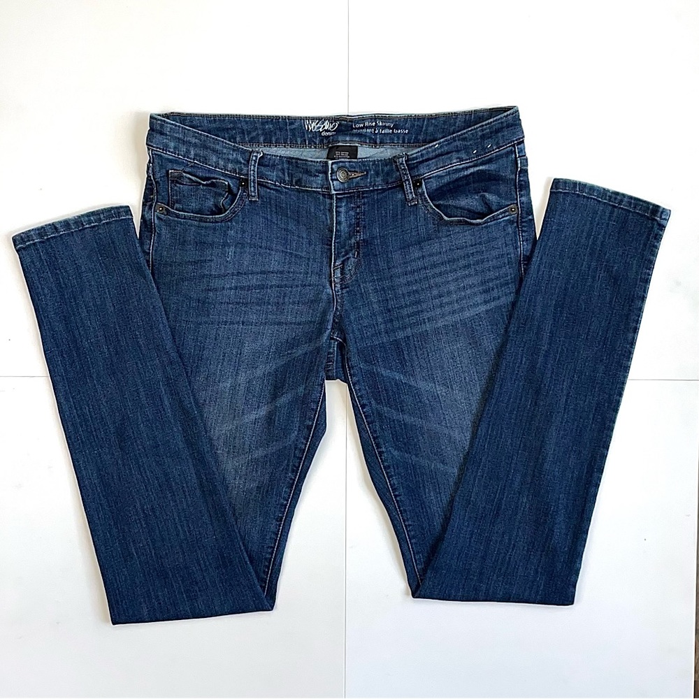 Mossimo Supply Co. Blue Denim Low-Rise Skinny Jeans, Size 10/30 L, Super Stretch